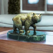 Бронзовая статуэтка «Медведь таежный» на змеевике — фотография 1