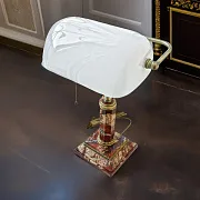 Настольная лампа из яшмы с цирконами — фотография 1