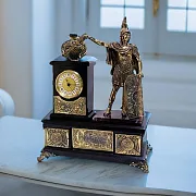 Каминные часы «Цезарь» из долерита и яшмы — фотография 1