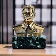 Бронзовый бюст «И.В. Сталин» — фотография 1